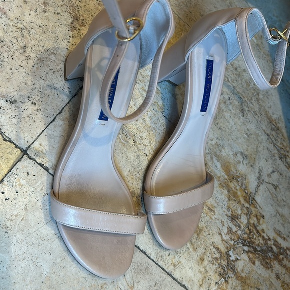 Stuawart Weitzman beige heels sandles 7 - Picture 3 of 9